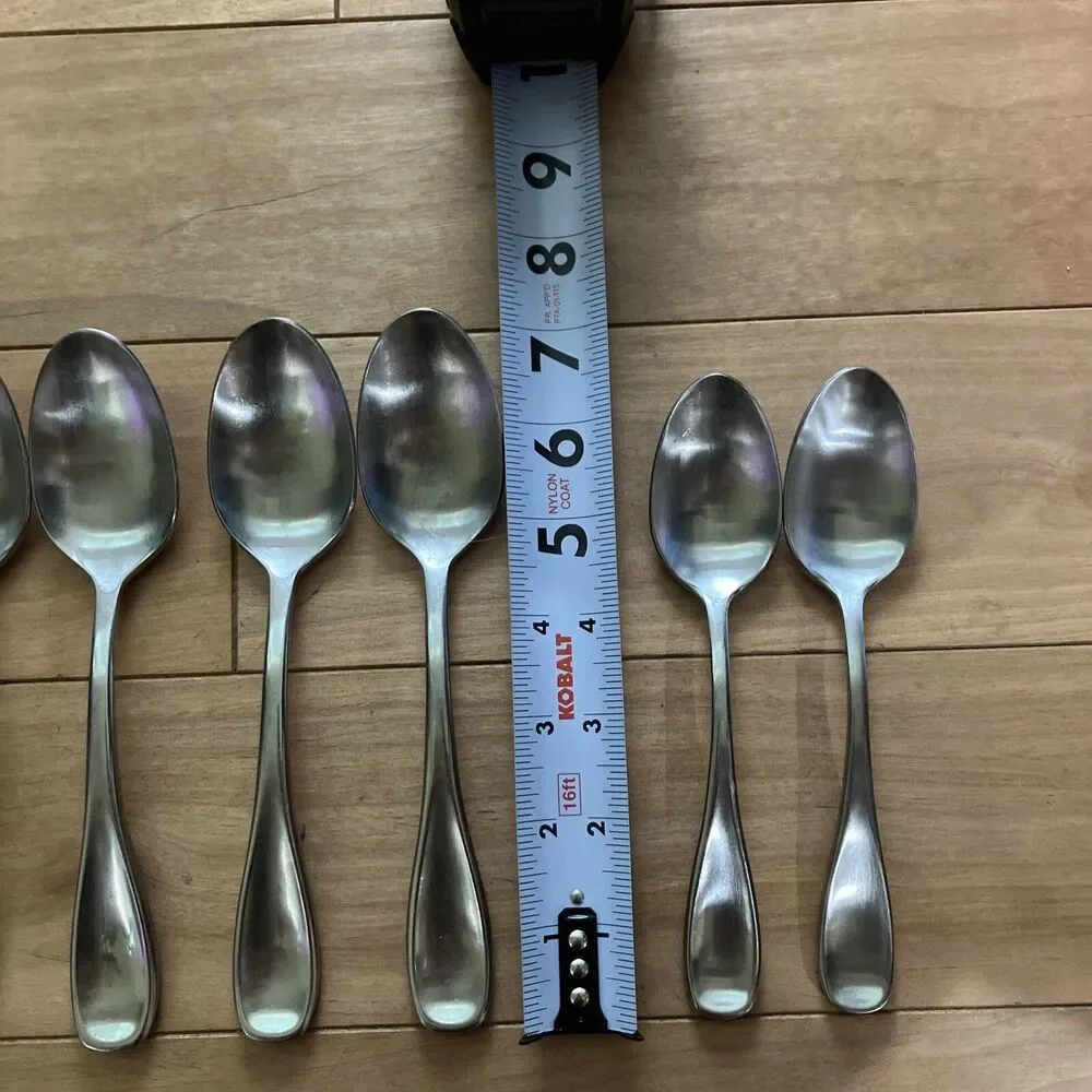 Oneida VOSS Glossy 8 Oval Soup Place Spoons & 2 Teaspoons Stainless Flatware Lot
